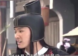 娱乐圈热议：酸角带货主播与激烈场景内容引关注