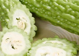 国产芯片的传奇与娱乐圈的吃瓜：科技与八卦的两重奏