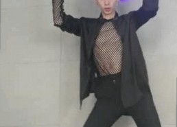 热门新作引发话题，亲姐姐角色的尺度突破备受关注