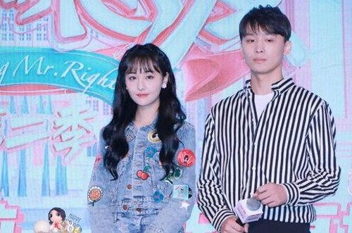 明星孕期生活与娱乐吃瓜文化：从怀孕八卦到地铁吃瓜酱现象