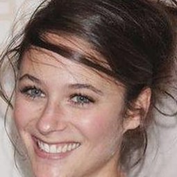 从韩剧浪漫到吃瓜博主双人冒险：娱乐圈人物戏剧背后的故事🕵️‍♂️💥