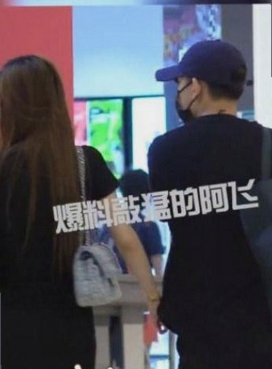 吃瓜君七七与折耳猫：娱乐圈里的一抹温暖风景