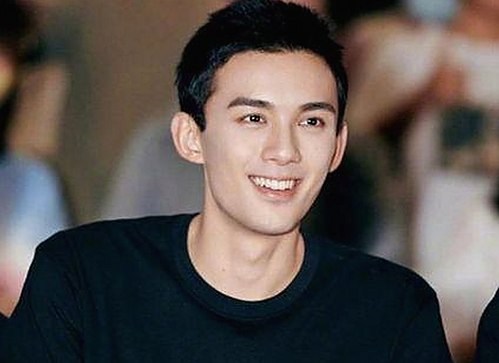 网红司晓迪自曝睡遍顶流引发内娱大地震，工作室集体辟谣成焦点