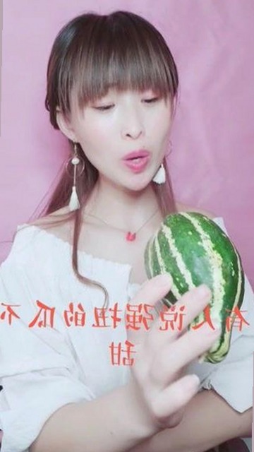 微信娱乐圈再掀风波，吃瓜酱版权争议引发热议！